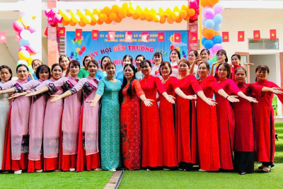 Cô và trò Trường Mầm non Nam Điền hân hoan chào đón Ngày hội đến Trường của bé năm học 2025-2026 và Lễ kỷ niệm 80 năm truyền thống ngành giáo dục